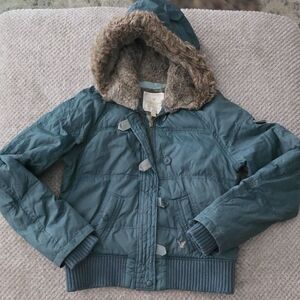 American Eagle Teal Hooded Jacket with Faux Fur Trim. Winter. Puff. Casual